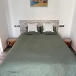 Club Zone Apartment